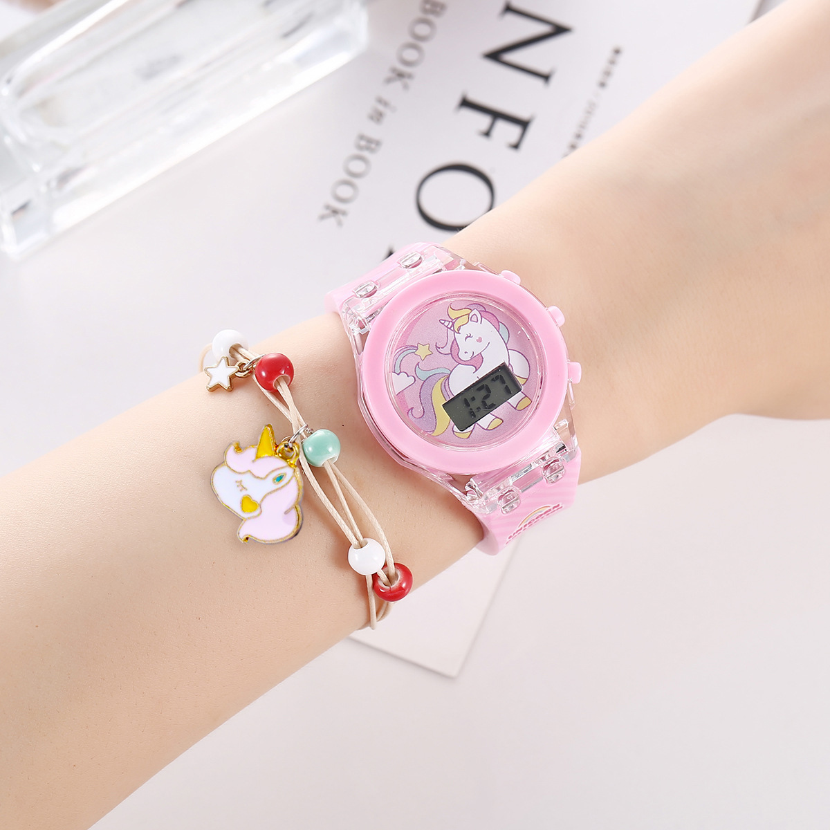 Cute Unicorn Girls Watches wit - Women Accessories Display avaliação e preço