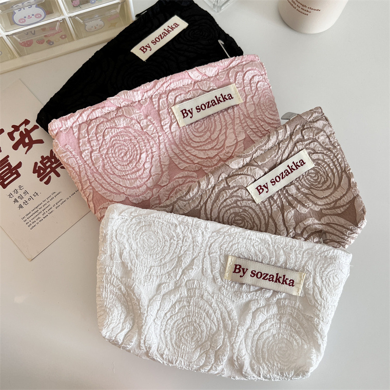 French Embossed Flowers Travel - Women Accessories List avaliação e preço